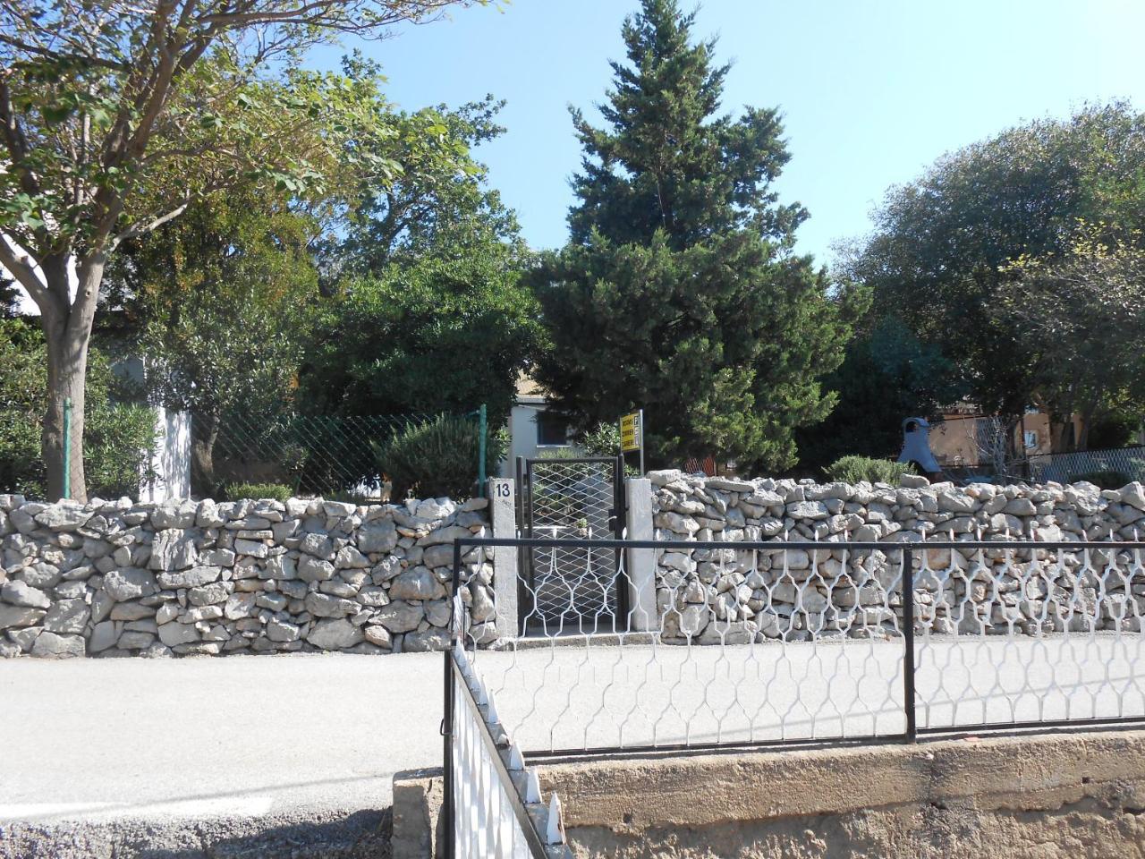 Apartman Davorka Karlobag Exterior foto