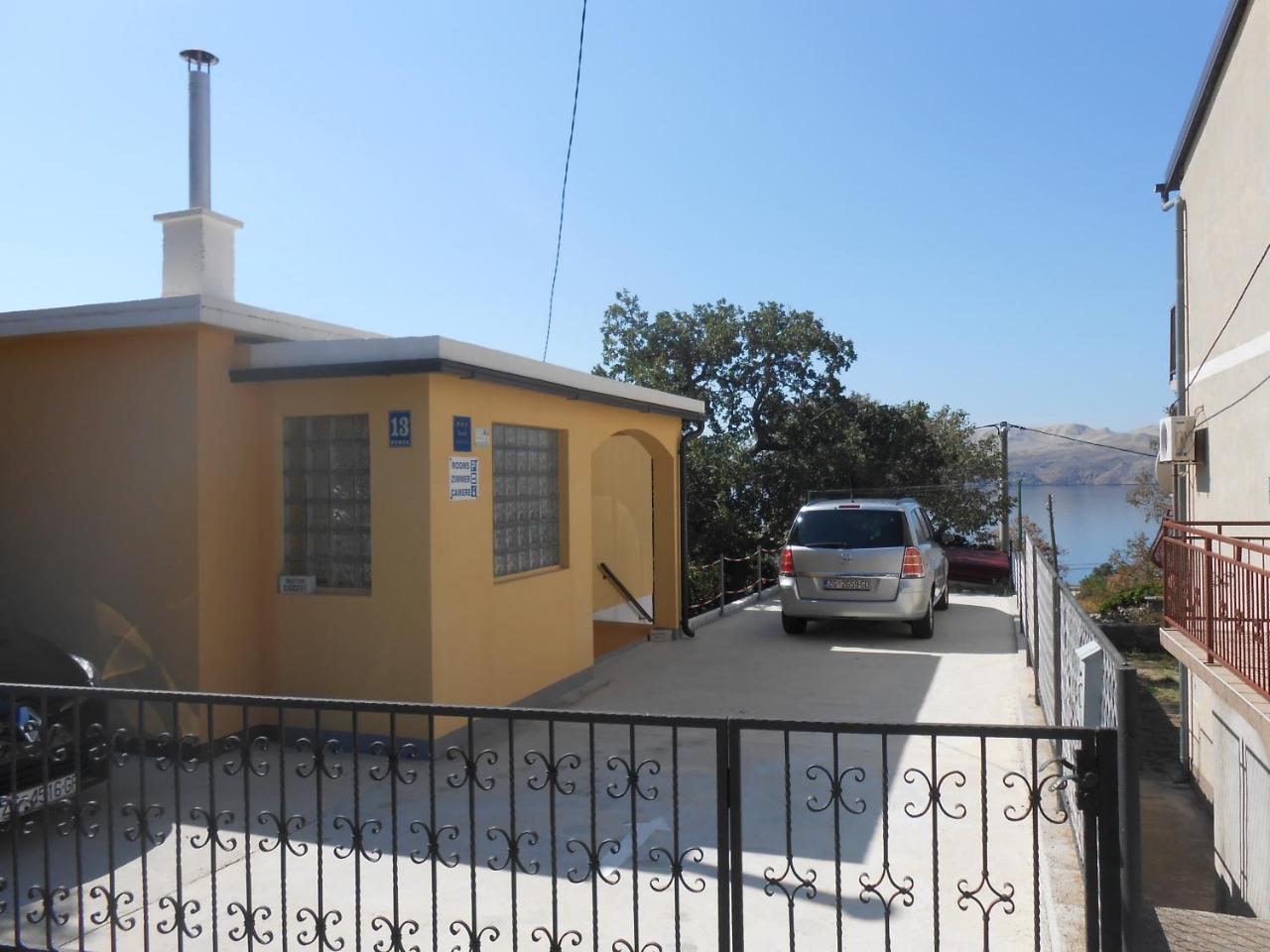 Apartman Davorka Karlobag Exterior foto