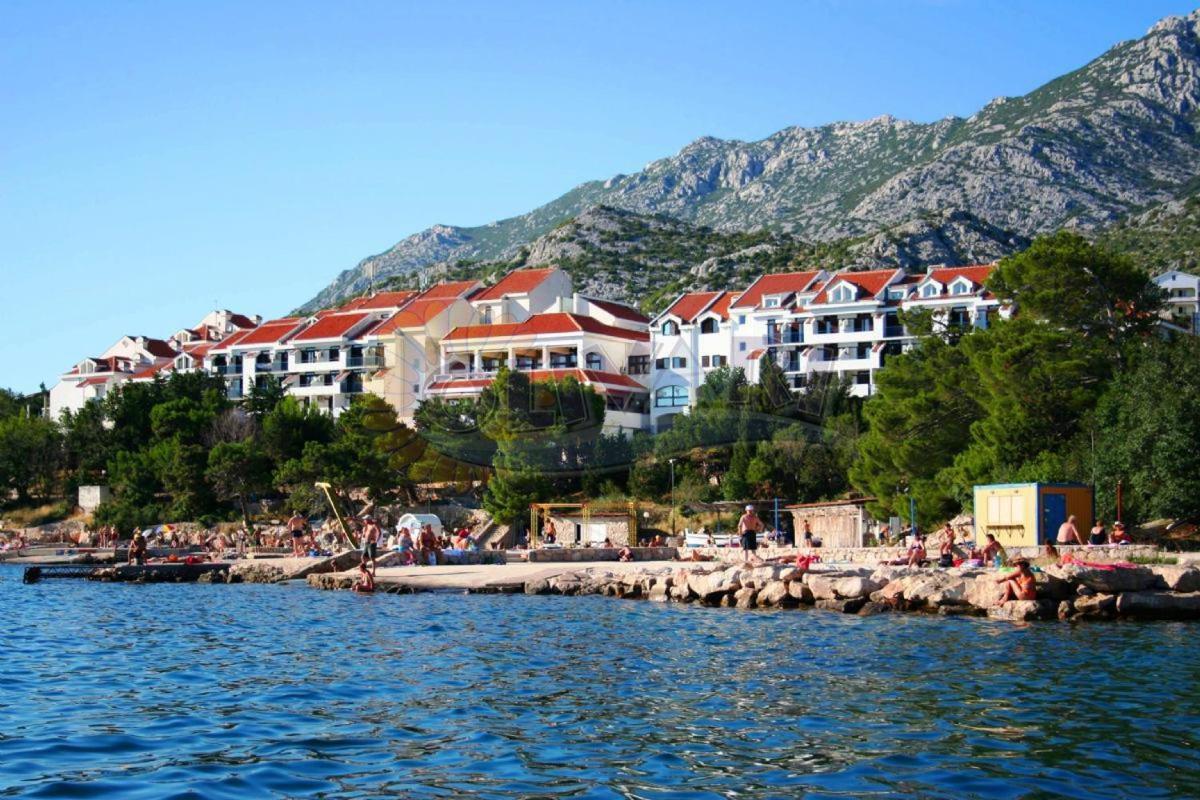 Apartman Davorka Karlobag Exterior foto